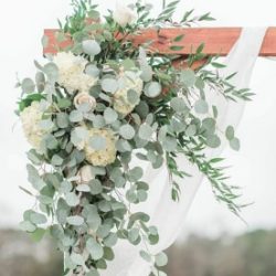 décoration mariage - arche d'entrée